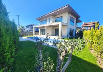 DR.HOUSE’DAN ŞİLE ÇAVUŞ MAHALLESİNDE SATILIK 4+1 LUX GENİŞ VİLLA